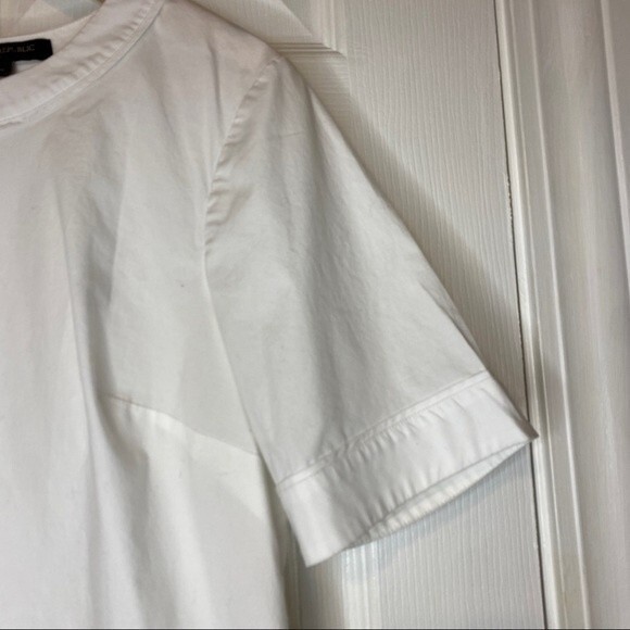 Banana Republic White Blouse - Crew Neck - Keyhole 2 Button back closure - MP - Picture 6 of 10